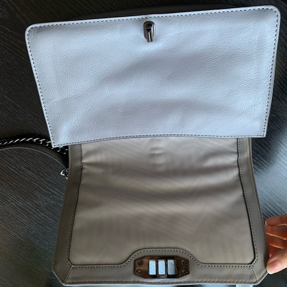 Rebecca Minkoff Quilted Crossbody Bag Like New - Picture 6 of 8